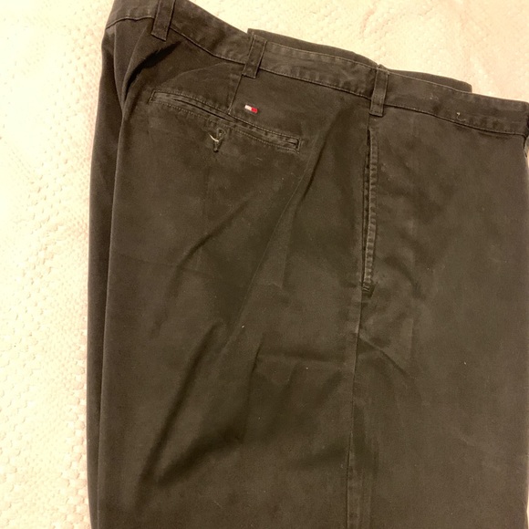 tommy hilfiger black chinos